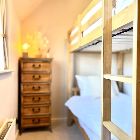 Newly Renovated House In * Giggleswick