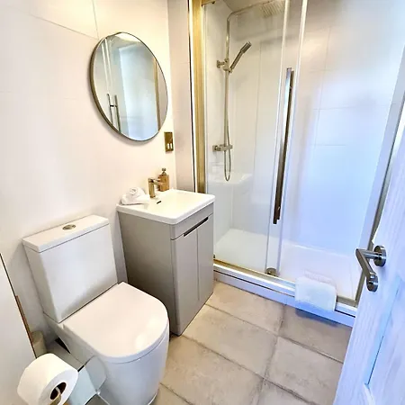 בית נופש Newly Renovated House In